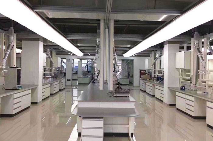 实验室设计重要的部分，适当的实验室空间是实验室检测质量和工作人员安全的基础。